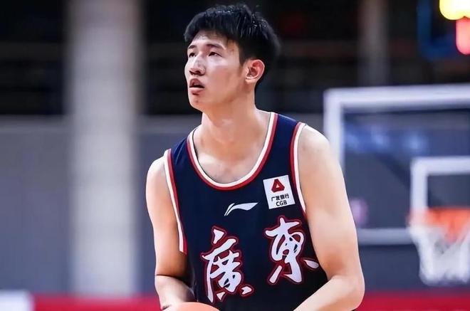 广东宏远加时力克辽宁黄明依13+8陈家政27分17岁代彦龙21+17(图2)